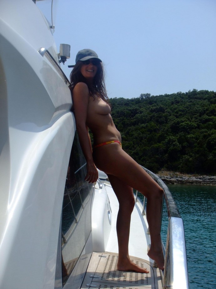 Vacation on yacht with sexy girl