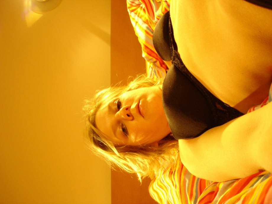 Selfshots - amateur teen in undewear on the bed