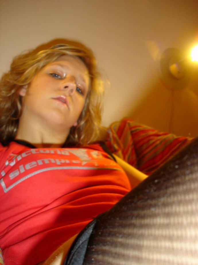 Selfshots - amateur teen in undewear on the bed