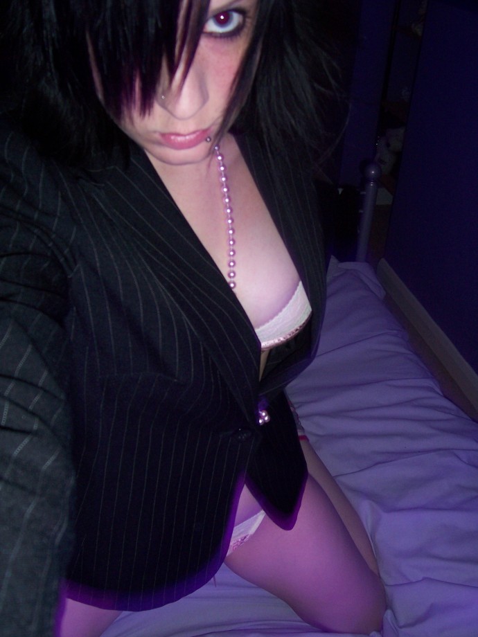 Emo gorlfriend - selfshot