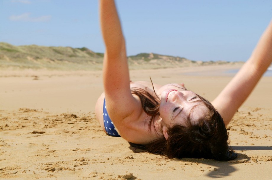 Carmen - posing on the beach - part 1