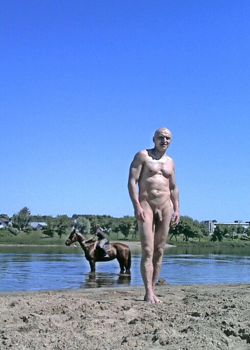 Nudism-naturism