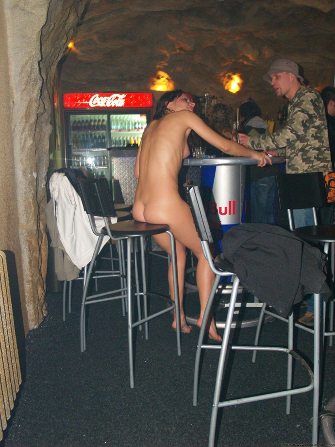 Naked ad disco