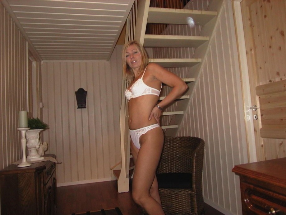 Horny amateur blonde 1