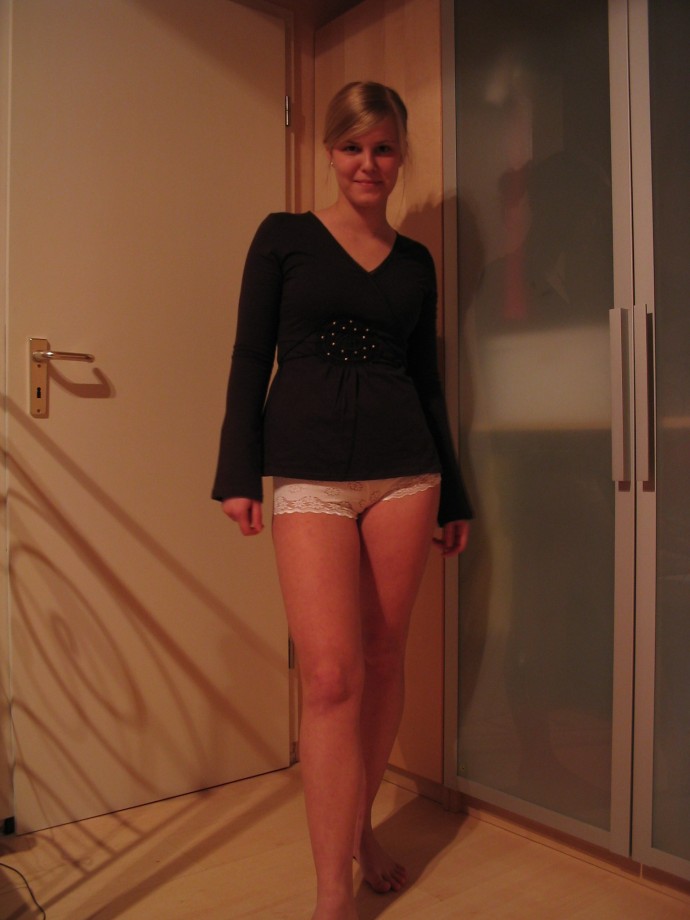 Beauty amateur blonde knackarsch