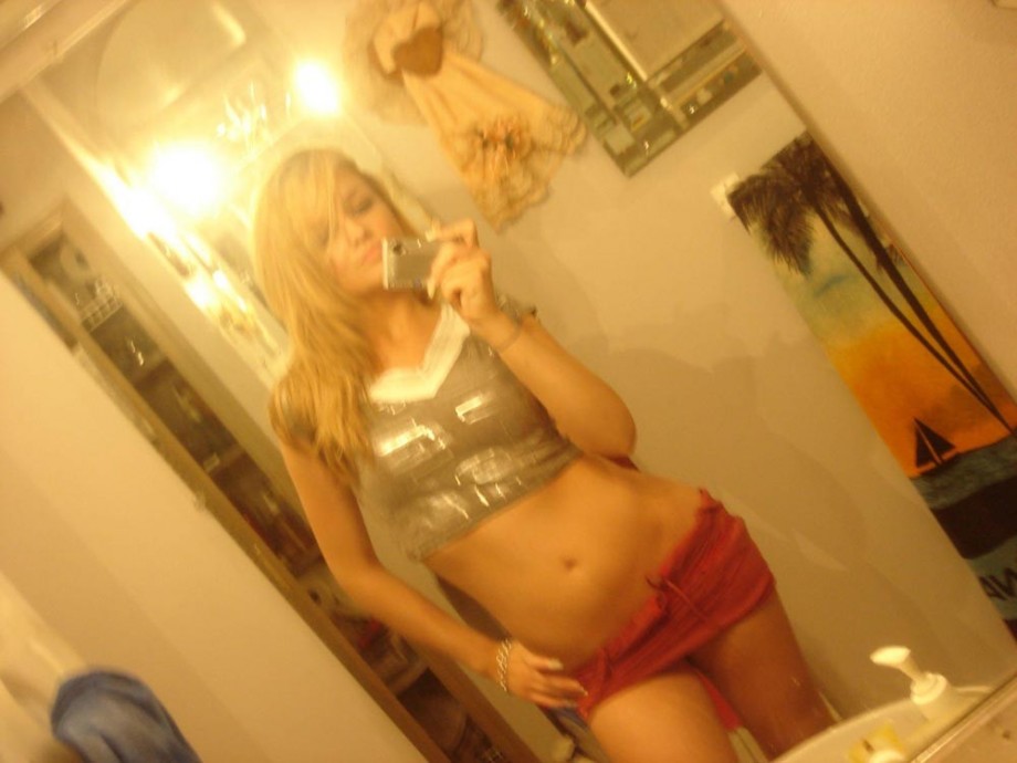 Sexy blonde selfshots