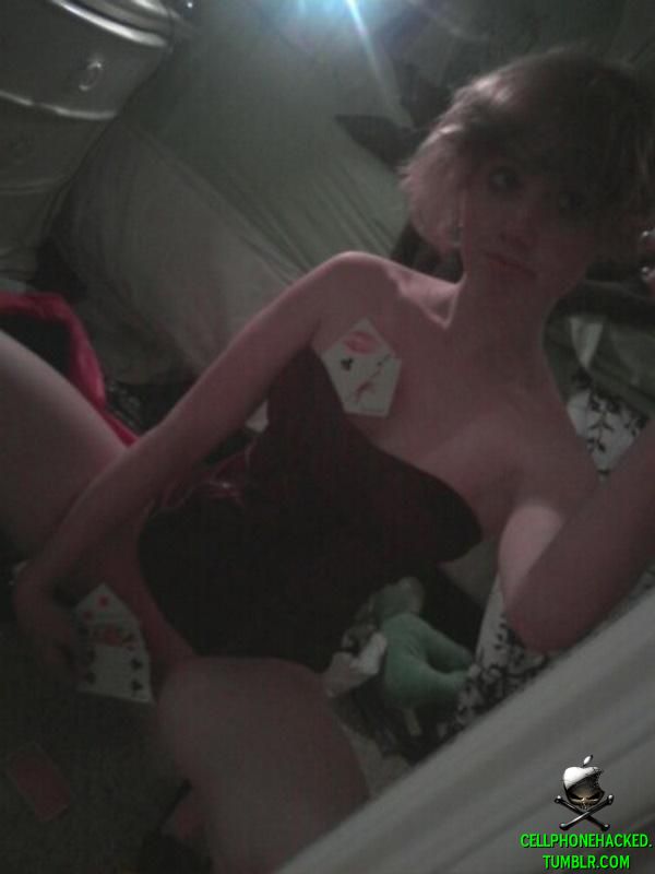 This horny emo teen girlfriend poses for some selfpics