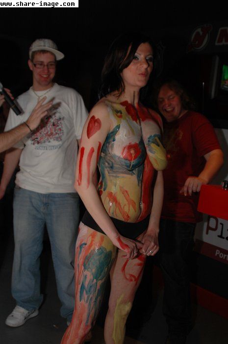 Party girls - striptease and bodypainting