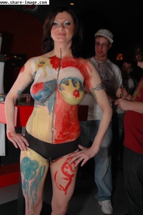 Party girls - striptease and bodypainting