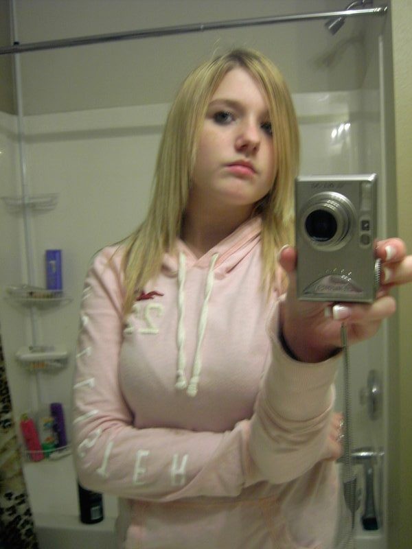 Selfshots - blonde pussy