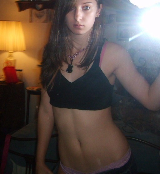 Selfshots - amateur girl