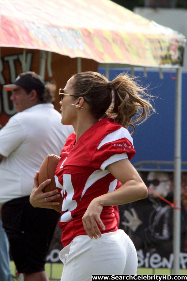 Jennifer lopez – charity football game in puerto rico