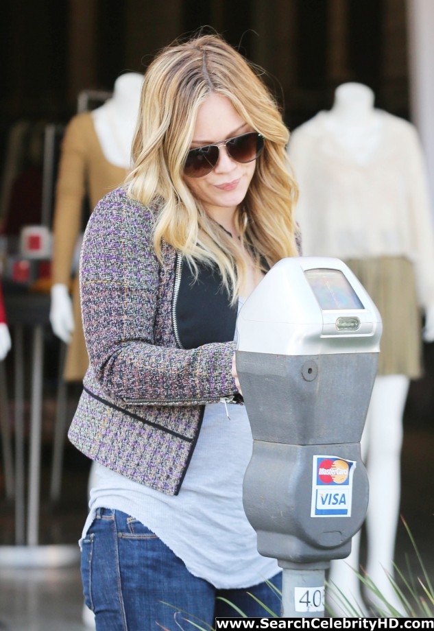 Hilary duff - out and about shopping candids in beverly hills - celebrity