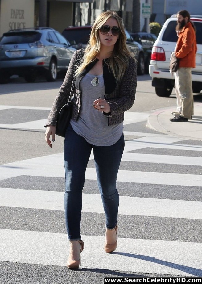 Hilary duff - out and about shopping candids in beverly hills - celebrity