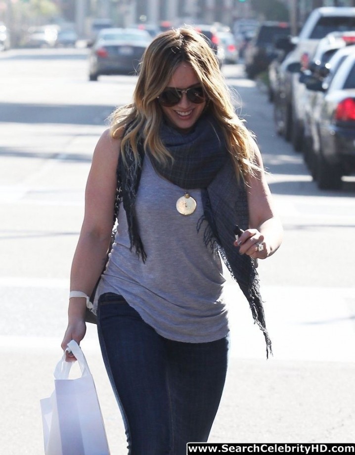 Hilary duff - out and about shopping candids in beverly hills - celebrity