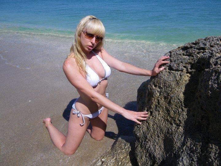 Sexy amateur blonde posing 27