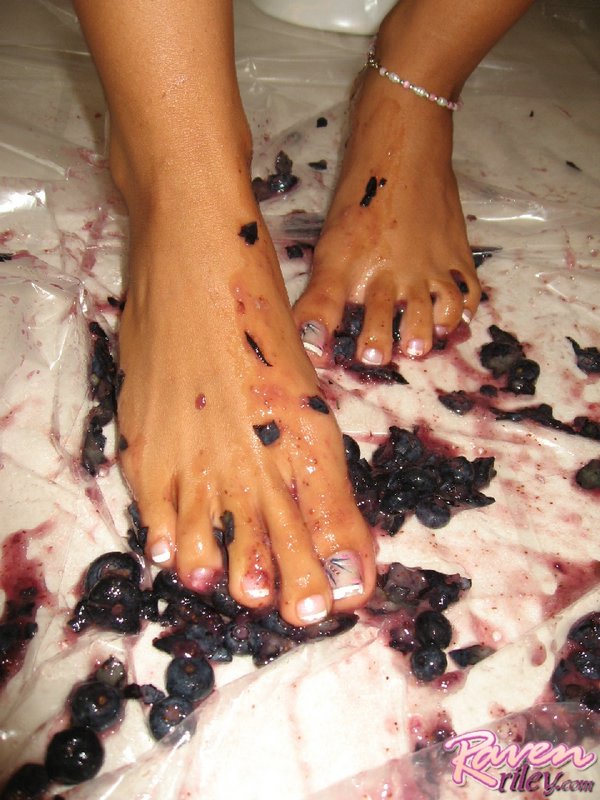 Blueberry feet