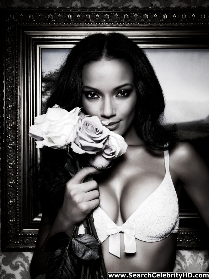 Selita ebanks - “manor” lingerie photoshoot