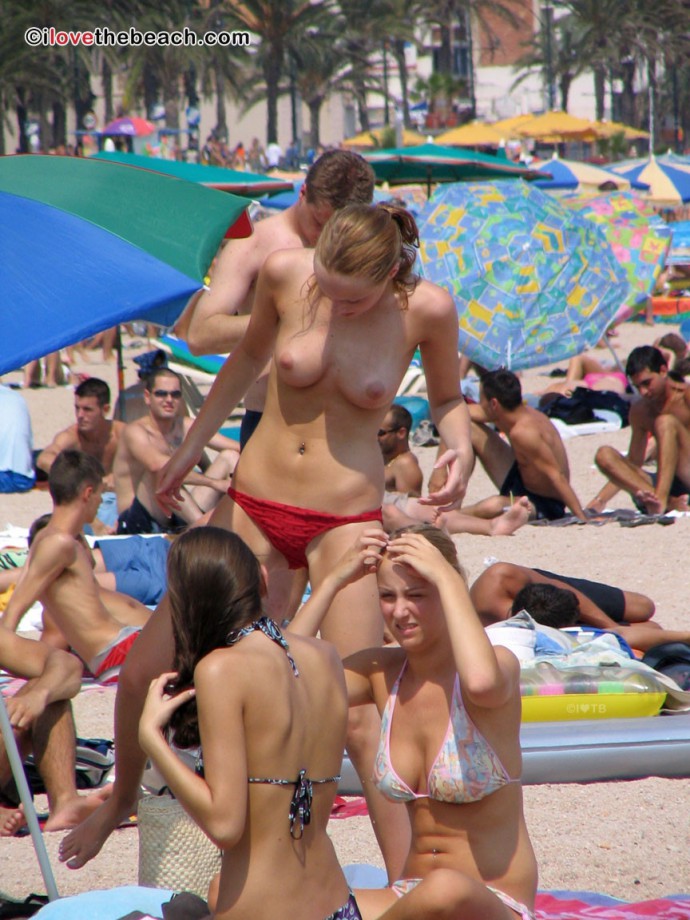 Topless girls on the beach - 034