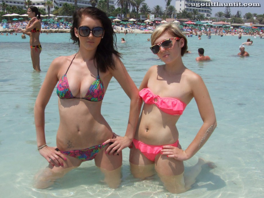 Beach - chelsea and sophie