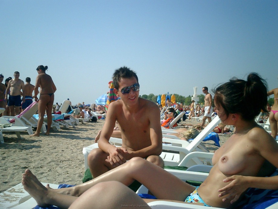 Topless girls on the beach - 043