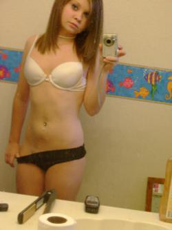 Amateur selfshot pics set 4735731 12/23