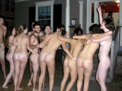 Students and their college outdoor initiations 2(50 pics)