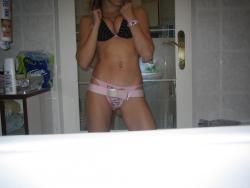 Pikotop - naked blondy in bathroom(32 pics)