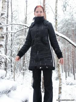 Nice ex girl chantal in snow  12/51