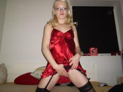 A blond amateur girl pose  40/83