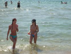 Teen on nudist beach holiday amateur set (29 pics)