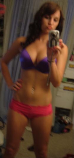 Selfshots - teen girl 34/75