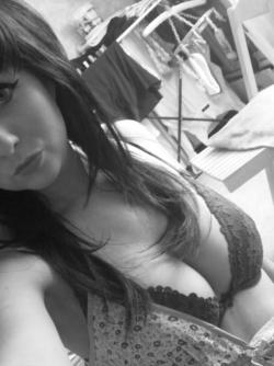 Selfshots - amateur girl 54/96