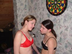 Amateur lesbian girls 4/39