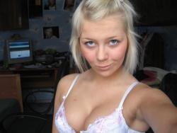 Astrid - amateur blonde teen beauty(38 pics)