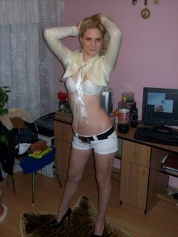 Pretty russian blonde posing nn serie 93 3/23