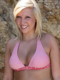 Blonde teen with big nipples(46 pics)