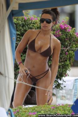 Vida guerra - bikini candids in maui - celebrity 4/10