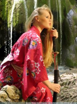 Samurai hottie(19 pics)